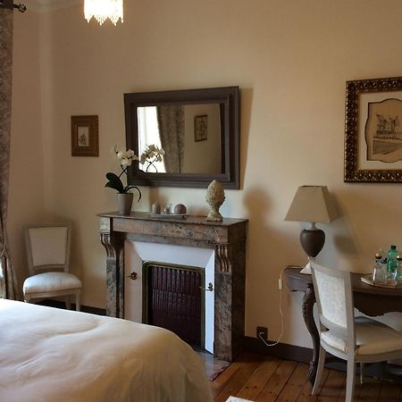 Les Lamartine-Chambres D'Hotes เลอม็องส์ ภายนอก รูปภาพ