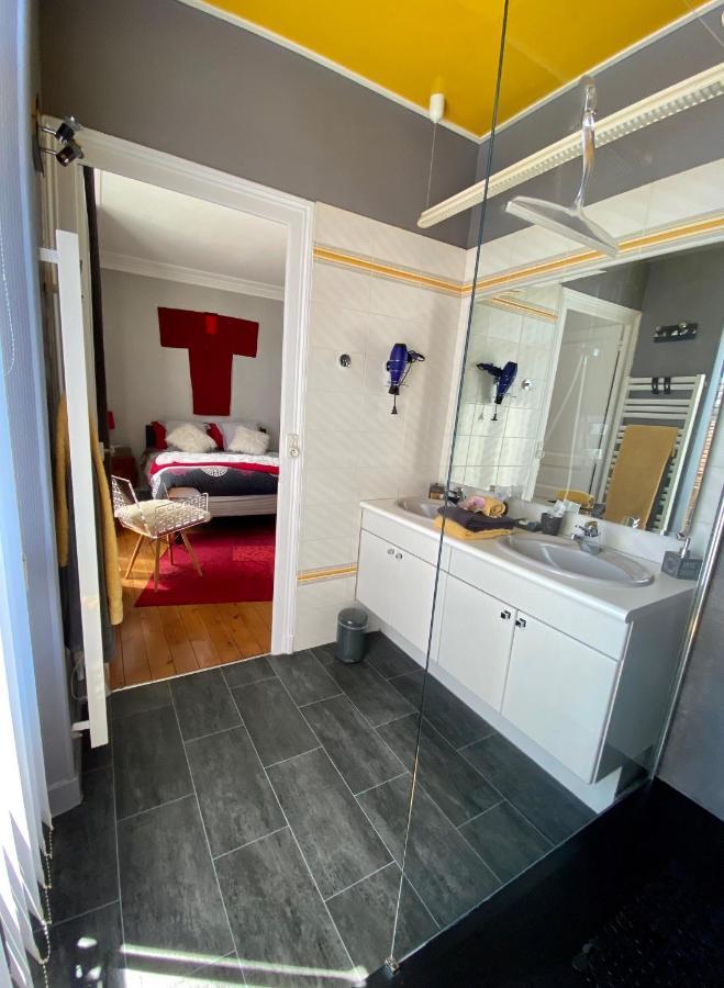 Les Lamartine-Chambres D'Hotes เลอม็องส์ ภายนอก รูปภาพ