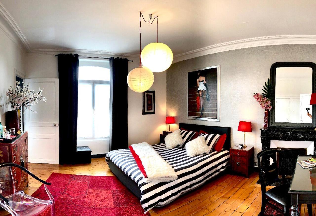 Les Lamartine-Chambres D'Hotes เลอม็องส์ ภายนอก รูปภาพ
